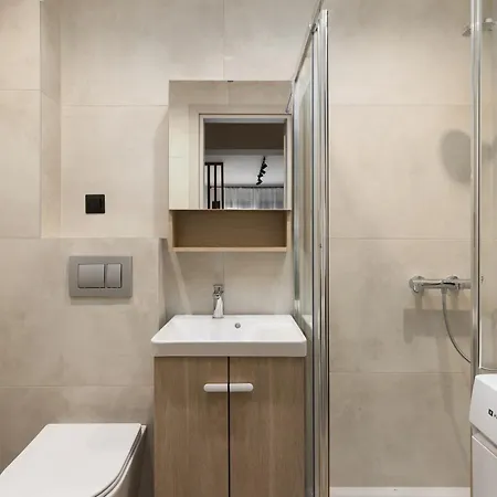 Apartment Muse Elegante By Binobi!