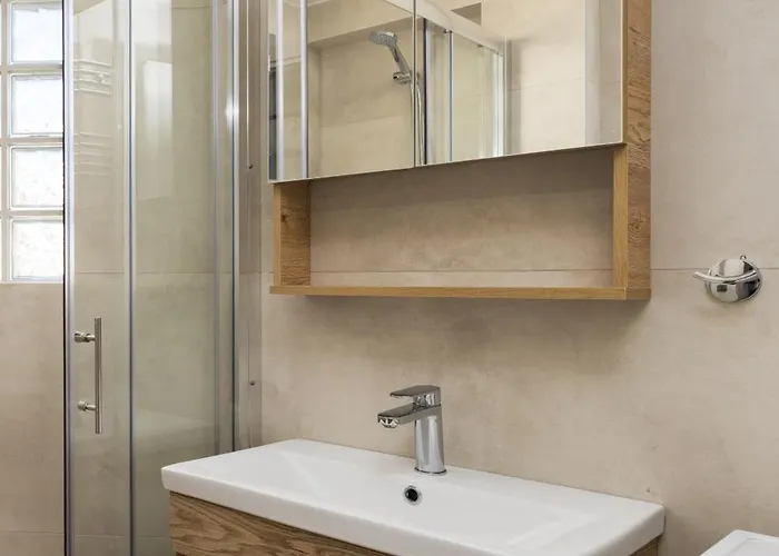 Apartment Muse Elegante By Binobi!