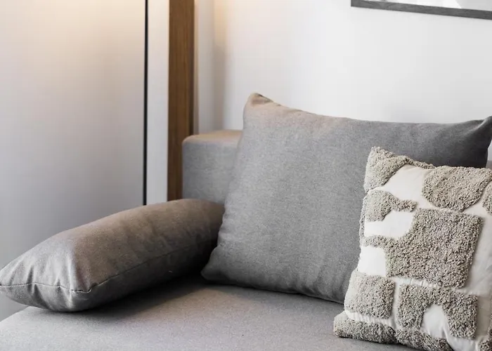 Muse Elegante By Binobi! 塞萨洛尼基